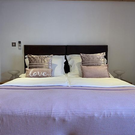 צ'ארד Bath House Hotel מראה חיצוני תמונה