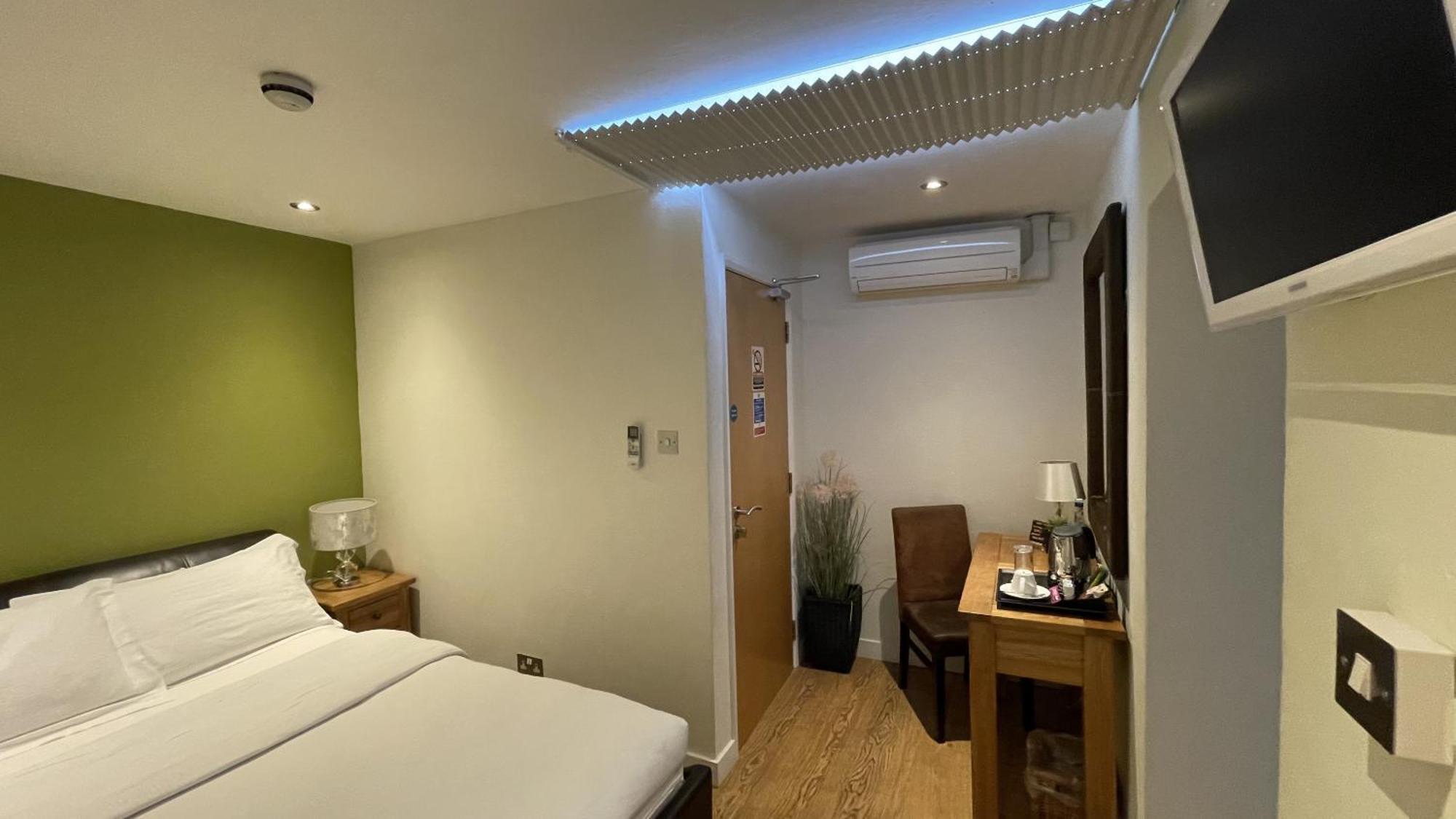 צ'ארד Bath House Hotel חדר תמונה