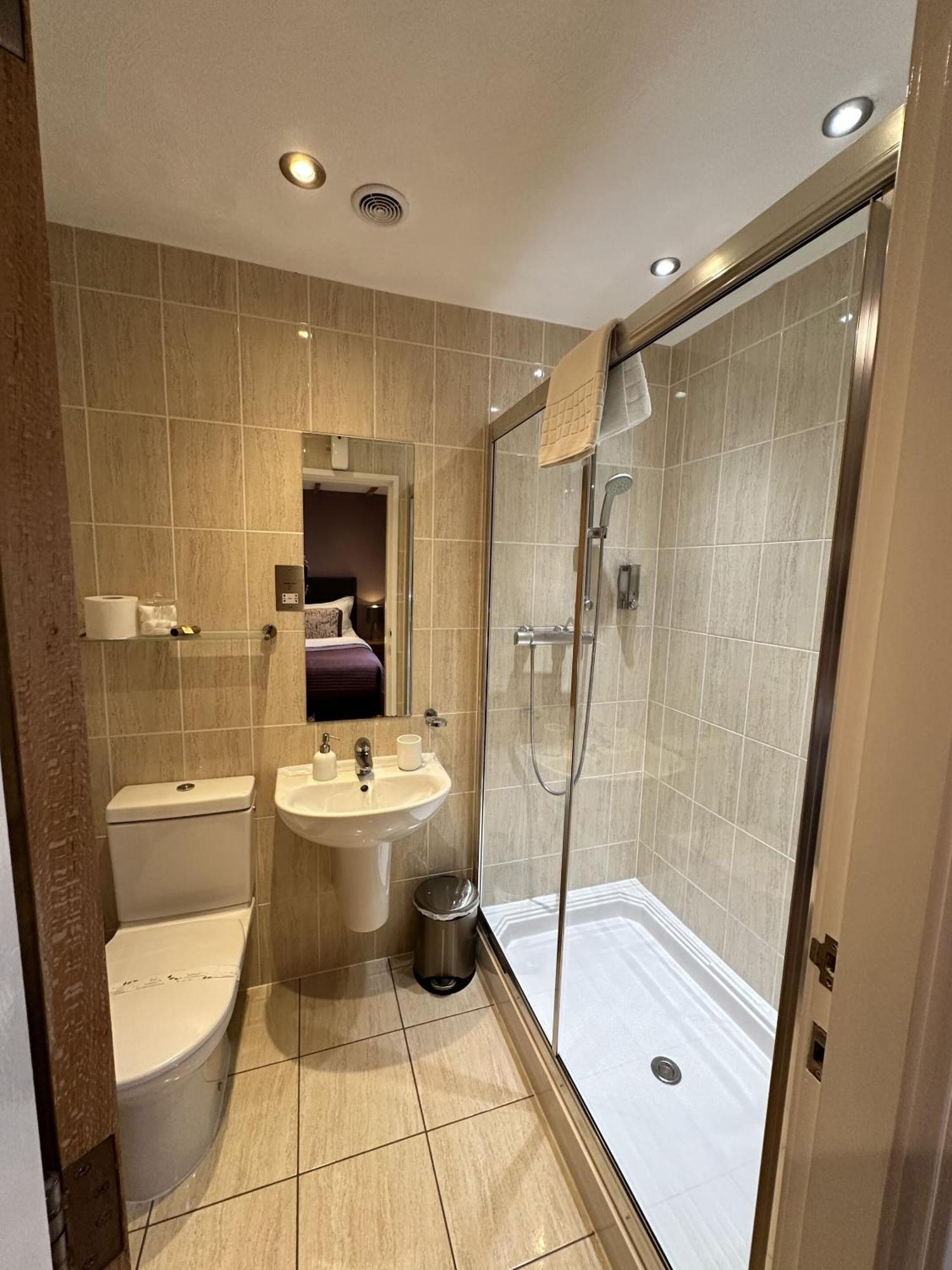 צ'ארד Bath House Hotel חדר תמונה
