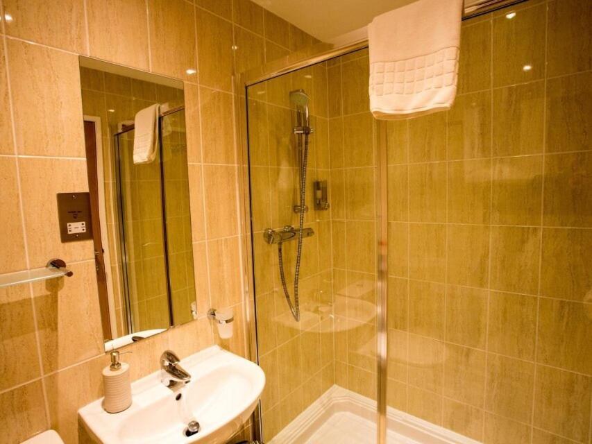 צ'ארד Bath House Hotel מראה חיצוני תמונה