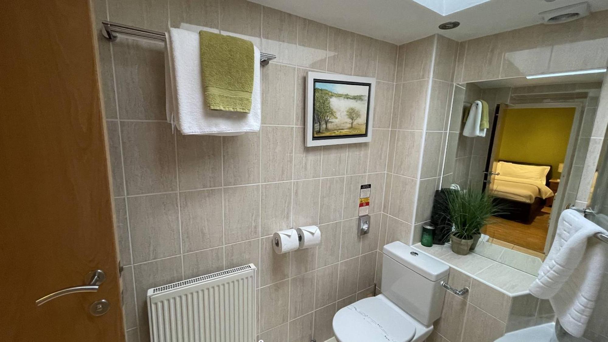 צ'ארד Bath House Hotel חדר תמונה
